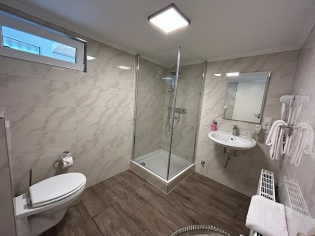 Rheinischer Hof Appartements Леверкузен Екстериор снимка